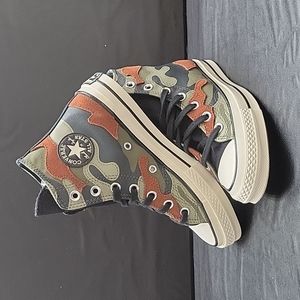 Converse High Top Brand new